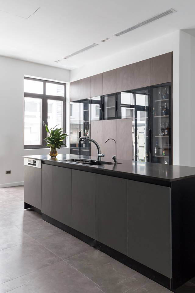 Thiết kế nhà liền kề An Lạc Green Symphony mang phong cách hiện đại tối màu